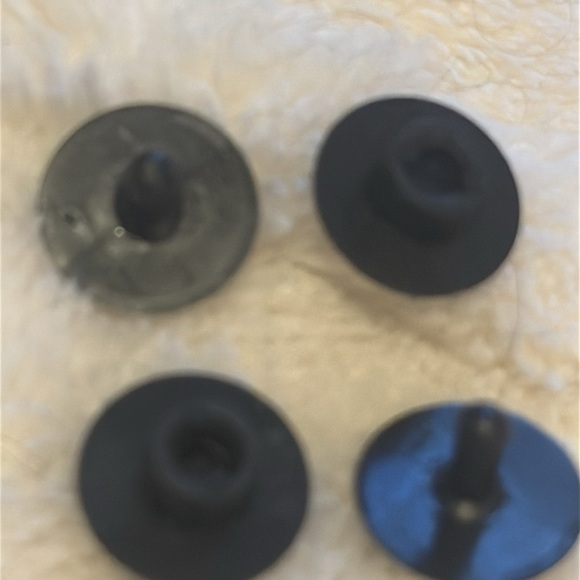 2 Sets of Replacement Rivets for Crocs, Bogg Bags, Flip Flops Replacements Black - Picture 3 of 3